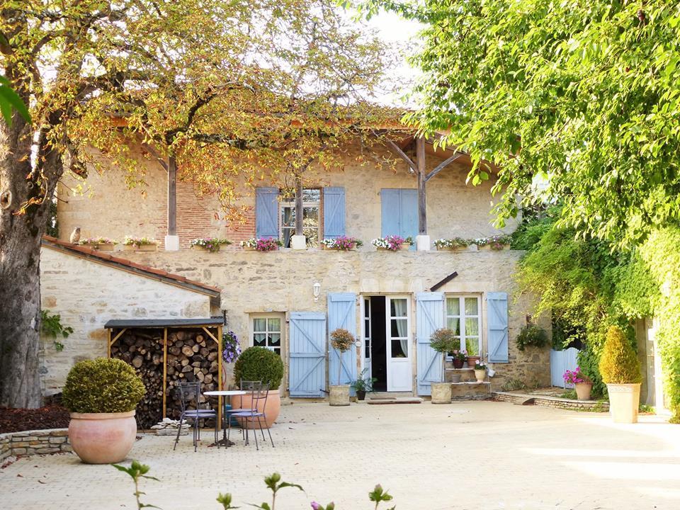 Le Relais Des Anges Bed & Breakfast Mercues Luaran gambar