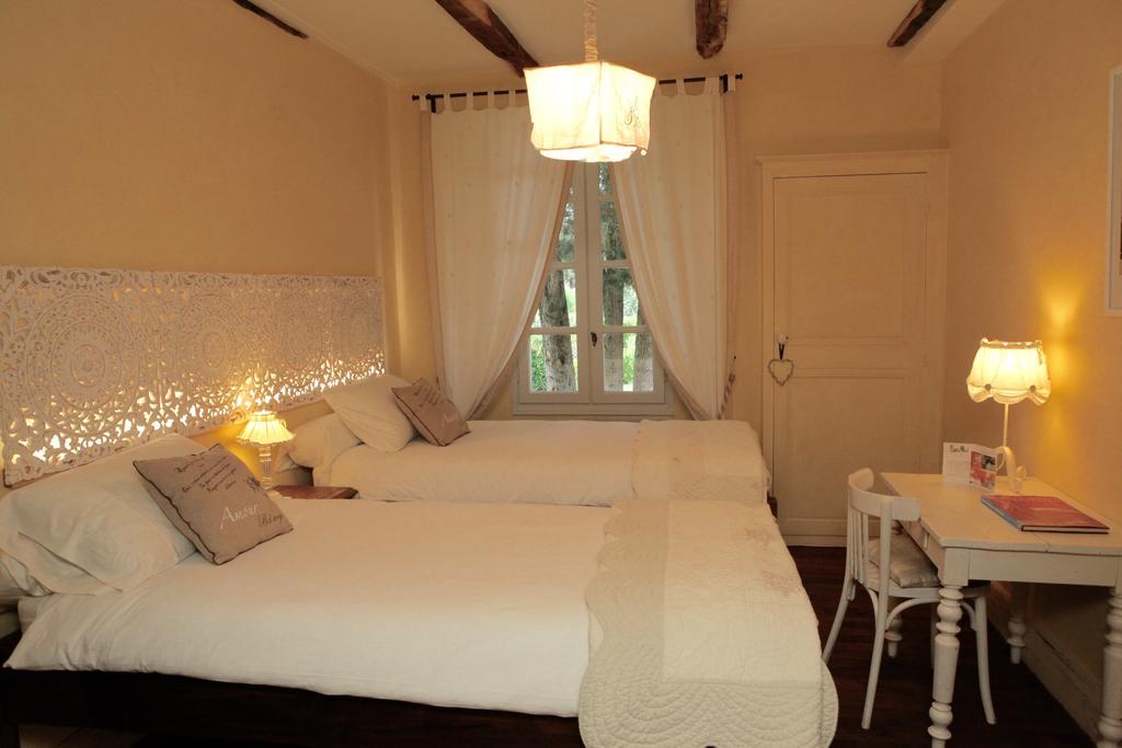 Le Relais Des Anges Bed & Breakfast Mercues Luaran gambar