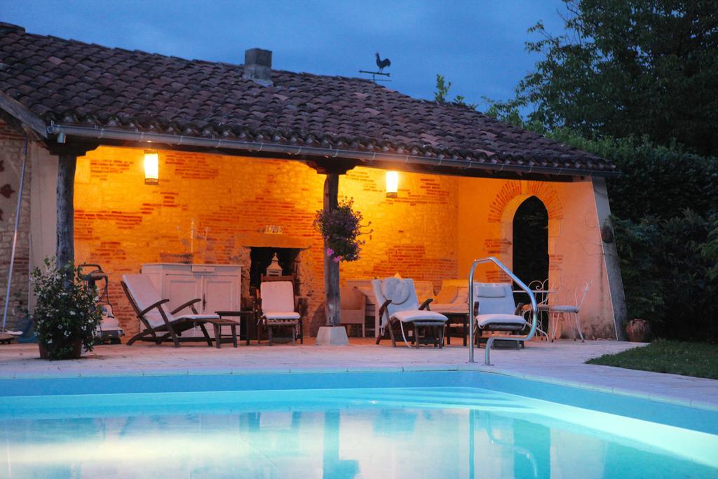 Le Relais Des Anges Bed & Breakfast Mercues Luaran gambar